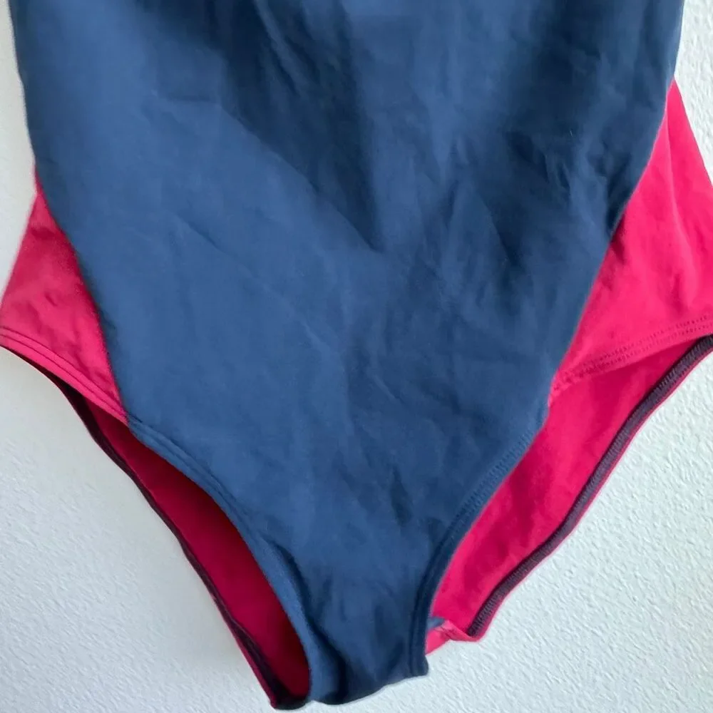 Flagpole Swim Women’s Large Navy Red Full Coverage One Piece Small Bathing Suit